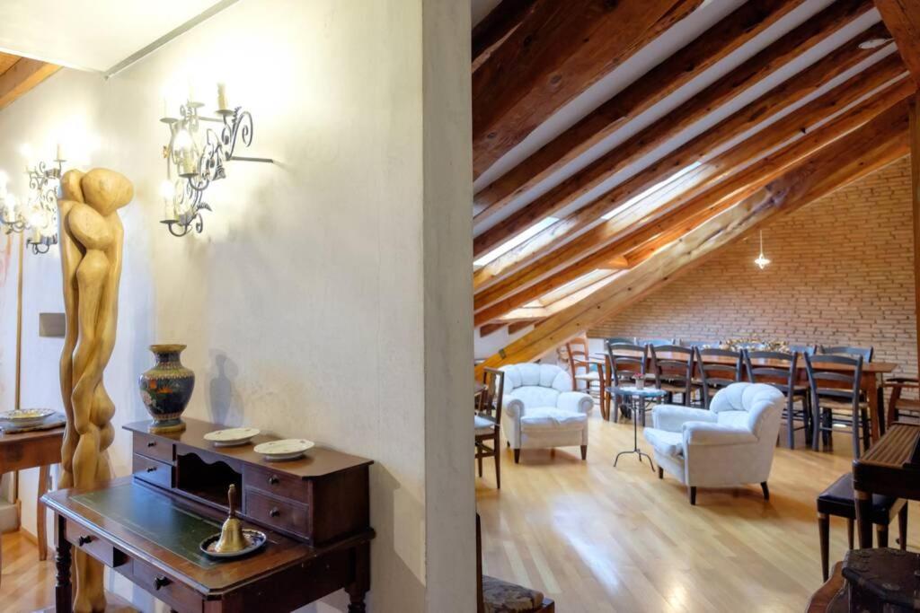 Ferienwohnung 6 Ponterosso - Luxury Attic Triest Exterior foto
